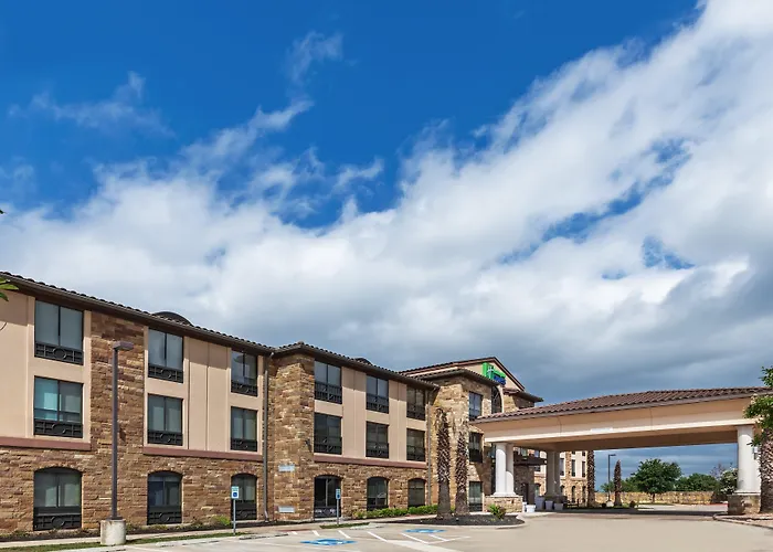 Holiday Inn Express & Suites Austin Nw - Lakeway, An Ihg Hotel