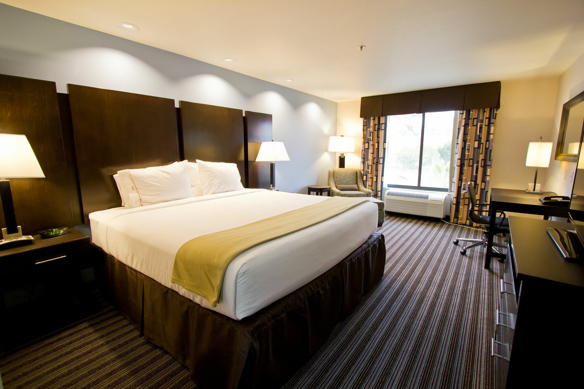 Express & Austin Nw - Lakeway, An Ihg Hotel